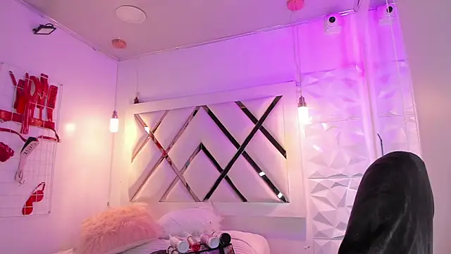 Snapshot of ary_cooper_ chatting on 02-01-25, 01:30 ary cooper online show from 02-01-25, 01:30