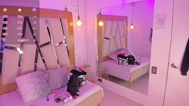 Snapshot of ary_cooper_ chatting on 02-14-25, 12:47 ary cooper online show from 02-14-25, 12:47