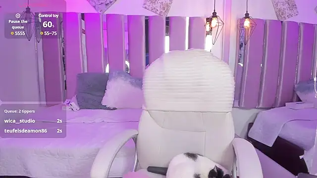 Snapshot of ary_cooper_ chatting on 02-15-25, 04:01 ary cooper online show from 02-15-25, 04:01