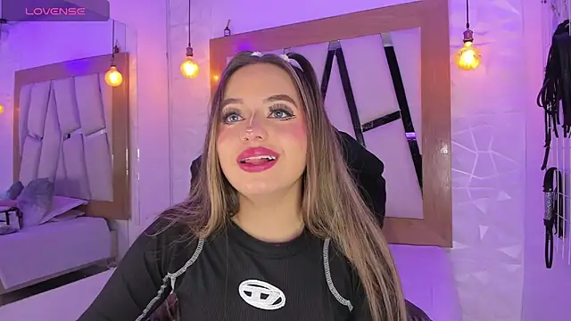 Snapshot of ary_cooper_ chatting on 02-22-25, 12:19 ary cooper online show from 02-22-25, 12:19