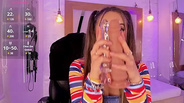 Snapshot of ary_cooper_ chatting on 03-07-25, 04:44 ary cooper online show from 03-07-25, 04:44