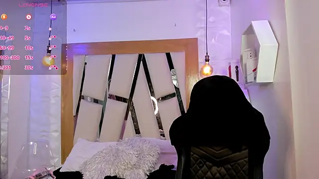 Snapshot of ary_cooper_ chatting on 09-18-25, 12:40 ary cooper online show from 09-18-25, 12:40