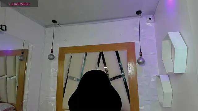 Snapshot of ary_cooper_ chatting on 10-02-25, 01:07 ary cooper online show from 10-02-25, 01:07