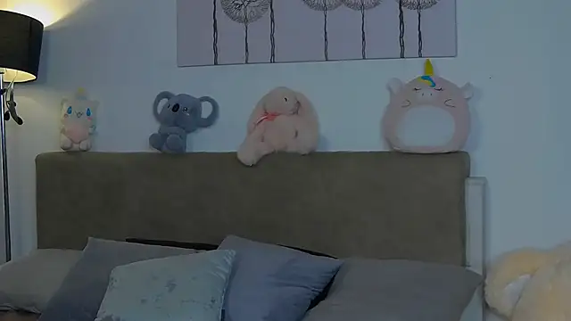 CassKiera online show from 09-29-25, 05:01