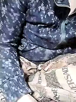 Snapshot of Hyemin chatting on 12-30-24, 11:48 Hyemin online show from 12-30-24, 11:48