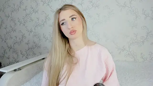 Snapshot of milky_waybaby chatting on 03-10-25, 08:37 milky waybaby online show from 03-10-25, 08:37