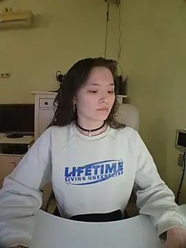 Snapshot of U_KINKY chatting on 11-20-25, 03:01 U KINKY online show from 11-20-25, 03:01