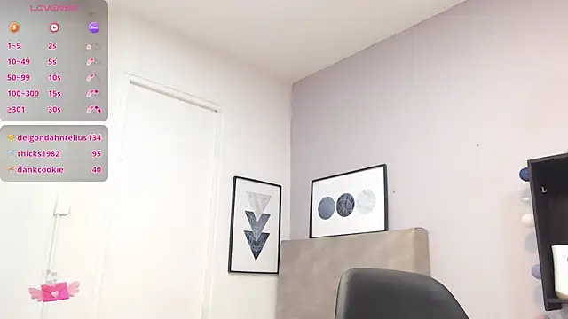 MileyHudson online show from 03-03-25, 04:14