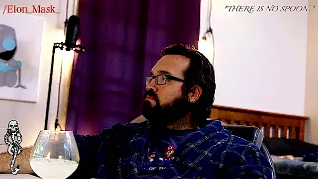 Snapshot of Seraph_De_La_Luna chatting on 12-22-24, 06:49 Seraph De La Luna online show from 12-22-24, 06:49