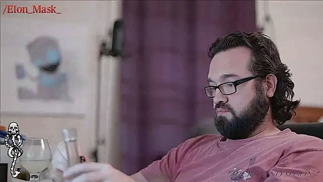 Snapshot of Seraph_De_La_Luna chatting on 01-01-25, 04:07 Seraph De La Luna online show from 01-01-25, 04:07