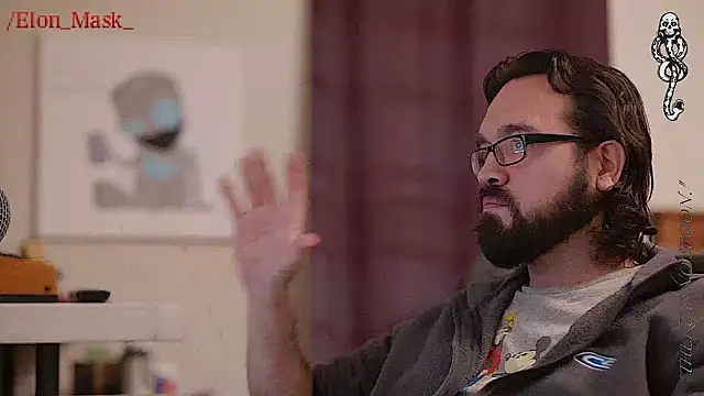 Snapshot of Seraph_De_La_Luna chatting on 01-24-25, 01:45 Seraph De La Luna online show from 01-24-25, 01:45