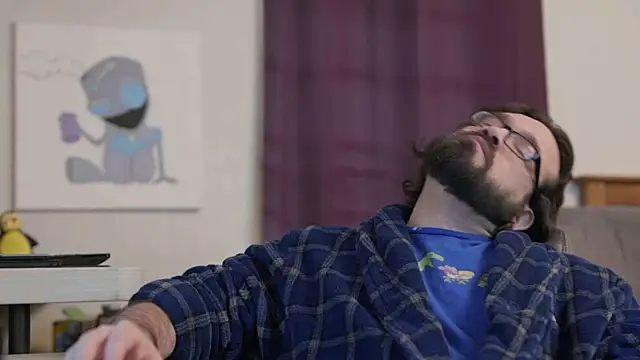 Snapshot of Seraph_De_La_Luna chatting on 02-01-25, 02:45 Seraph De La Luna online show from 02-01-25, 02:45