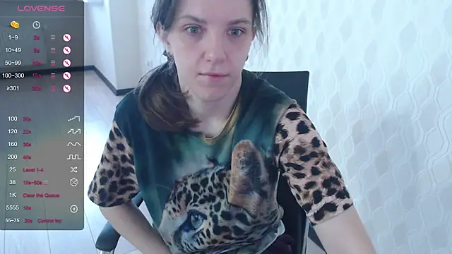 LisaHeart online show from 12-22-25, 11:51