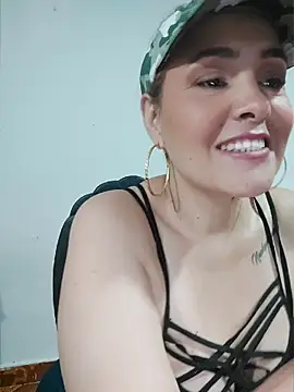 Miss Agatha online show from 04-18-26, 12:25