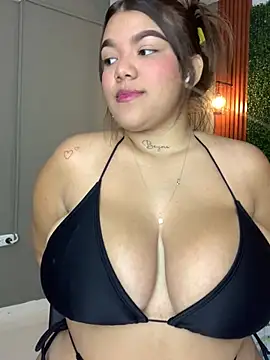 Michellesexxy online show from 02-01-25, 08:37