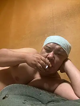 Snapshot of punk0805 chatting on 10-14-25, 04:08 punk0805 online show from 10-14-25, 04:08