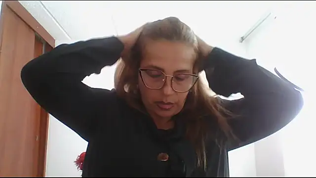 Snapshot of RossanaLionheart chatting on 01-23-25, 07:29 RossanaLionheart online show from 01-23-25, 07:29