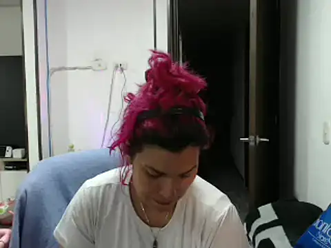 CarolinaRincon online show from 02-20-25, 01:14