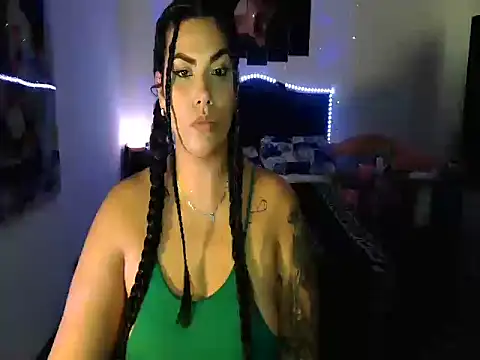 CarolinaRincon online show from 09-18-25, 09:39