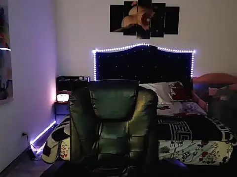 CarolinaRincon online show from 10-03-25, 11:02