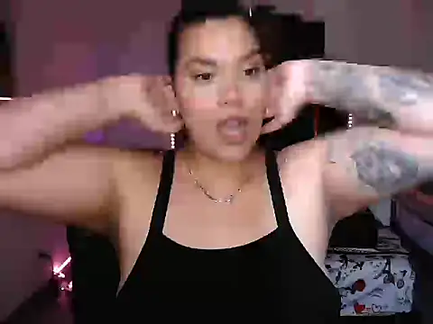 CarolinaRincon online show from 10-10-25, 08:52