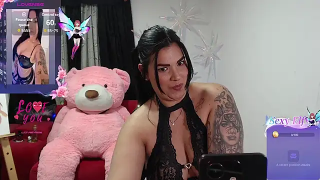 Snapshot of CarolinaRincon chatting on 03-10-26, 12:48 CarolinaRincon online show from 03-10-26, 12:48