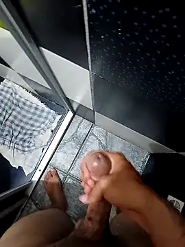 Snapshot of Khael78 chatting on 11-08-25, 09:35 Khael78 online show from 11-08-25, 09:35