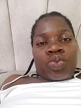 Snapshot of pearl7979 chatting on 12-08-24, 08:36 pearl7979 online show from 12-08-24, 08:36