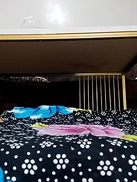 Snapshot of pearl7979 chatting on 02-12-25, 09:54 pearl7979 online show from 02-12-25, 09:54