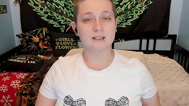 Chloenightmare online show from 09-26-25, 10:41