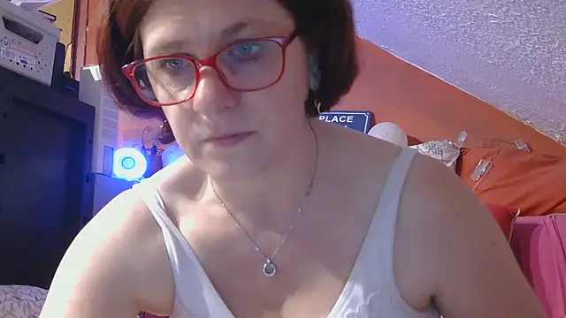 Snapshot of lanax chatting on 05-27-26, 11:18 lanax online show from 05-27-26, 11:18
