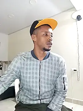 AlejoKhalifa  online show from 03-09-25, 12:53