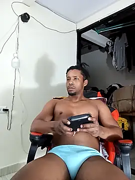 AlejoKhalifa  online show from 09-29-25, 12:16