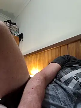 Scoobeysnacks online show from 04-18-26, 07:18