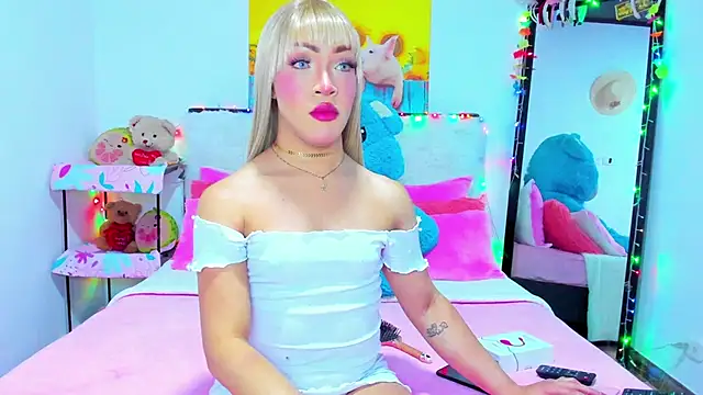 Candy Candy   online show from 09-19-25, 11:49