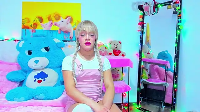 Snapshot of Candy_Candy__ chatting on 12-20-25, 01:23 Candy Candy online show from 12-20-25, 01:23