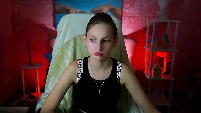 EllaHorton online show from 01-27-25, 09:44