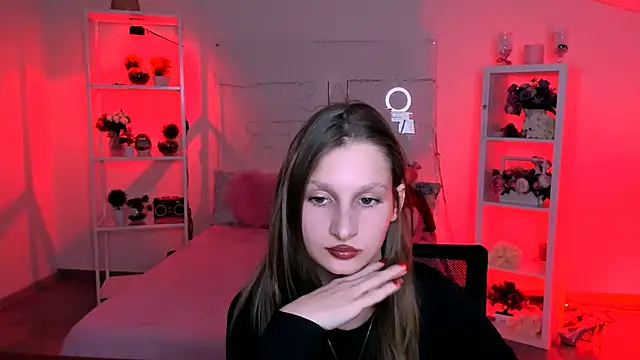 EllaHorton online show from 01-29-25, 03:47