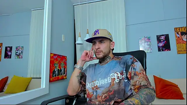 Snapshot of Drako_Lamar chatting on 01-10-25, 04:09 Drako Lamar online show from 01-10-25, 04:09