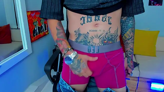 Snapshot of Drako_Lamar chatting on 01-28-25, 03:46 Drako Lamar online show from 01-28-25, 03:46