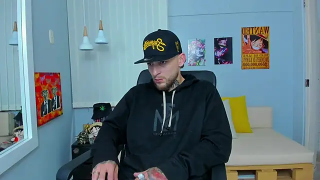 Snapshot of Drako_Lamar chatting on 02-11-25, 12:37 Drako Lamar online show from 02-11-25, 12:37