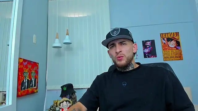 Snapshot of Drako_Lamar chatting on 02-13-25, 03:46 Drako Lamar online show from 02-13-25, 03:46