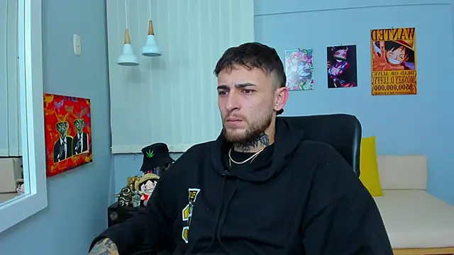 Snapshot of Drako_Lamar chatting on 02-17-25, 12:27 Drako Lamar online show from 02-17-25, 12:27