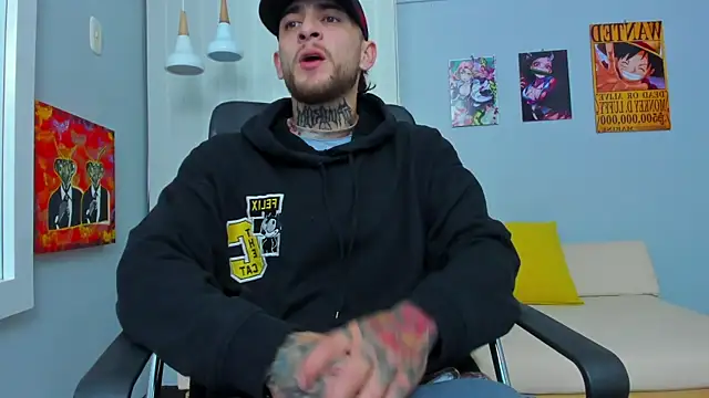 Snapshot of Drako_Lamar chatting on 02-19-25, 12:22 Drako Lamar online show from 02-19-25, 12:22