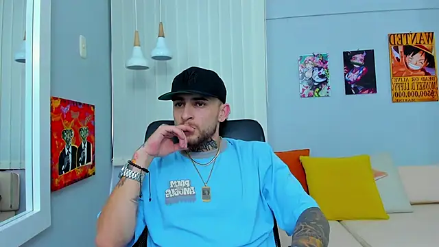 Snapshot of Drako_Lamar chatting on 02-20-25, 04:57 Drako Lamar online show from 02-20-25, 04:57