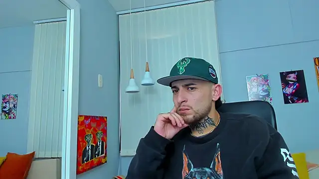 Snapshot of Drako_Lamar chatting on 02-24-25, 12:26 Drako Lamar online show from 02-24-25, 12:26