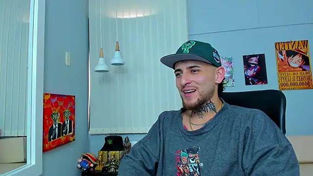 Snapshot of Drako_Lamar chatting on 02-24-25, 03:53 Drako Lamar online show from 02-24-25, 03:53