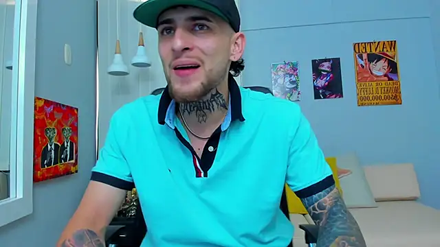 Snapshot of Drako_Lamar chatting on 02-25-25, 04:00 Drako Lamar online show from 02-25-25, 04:00