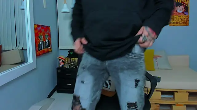 Snapshot of Drako_Lamar chatting on 03-03-25, 12:27 Drako Lamar online show from 03-03-25, 12:27