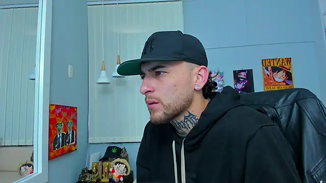 Snapshot of Drako_Lamar chatting on 03-13-25, 12:35 Drako Lamar online show from 03-13-25, 12:35